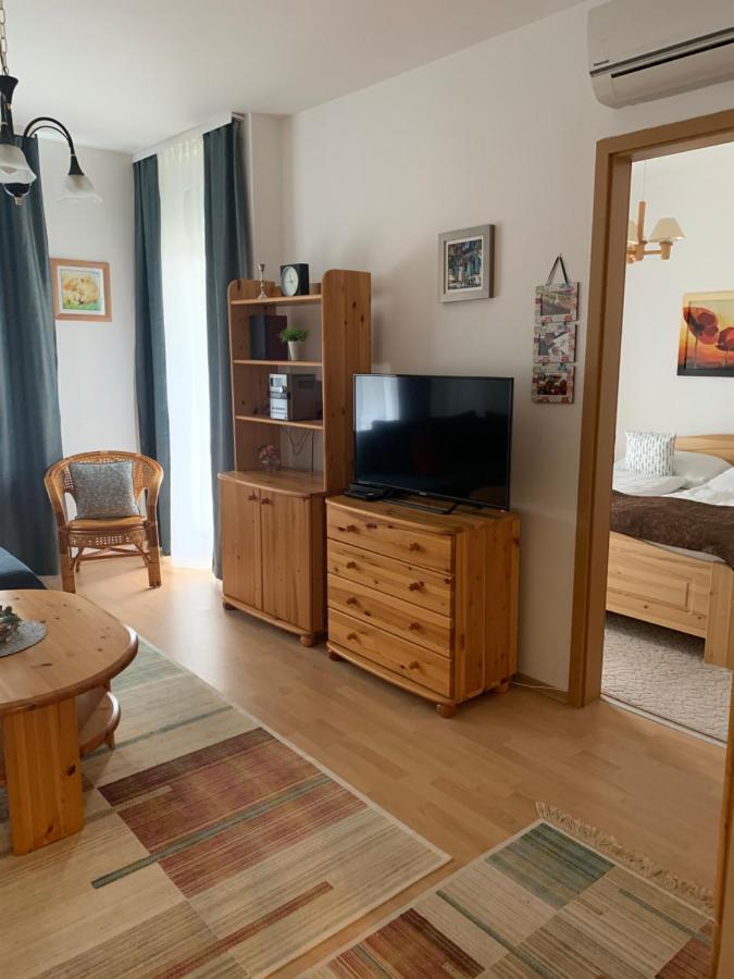 Konig Apartman Iii. Heviz Exterior photo